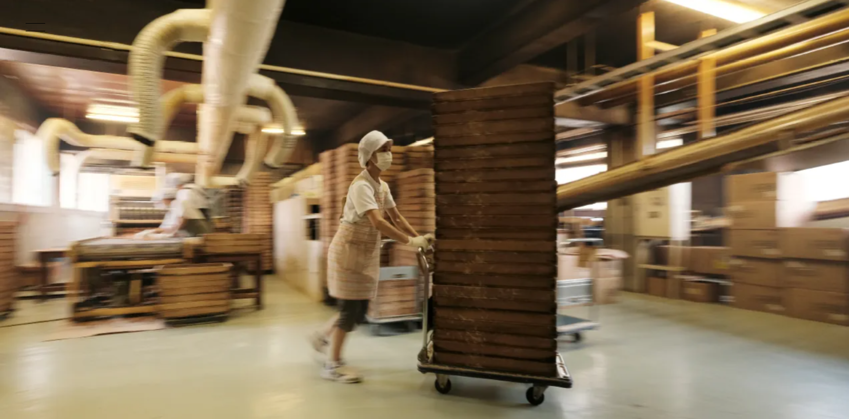 活気ある工場内の様子